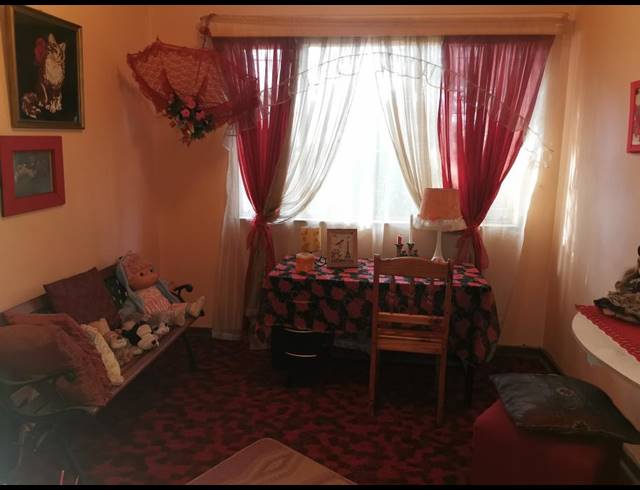 3 BEDROOM HOUSE SOLD IN MOUNTAIN VIEW